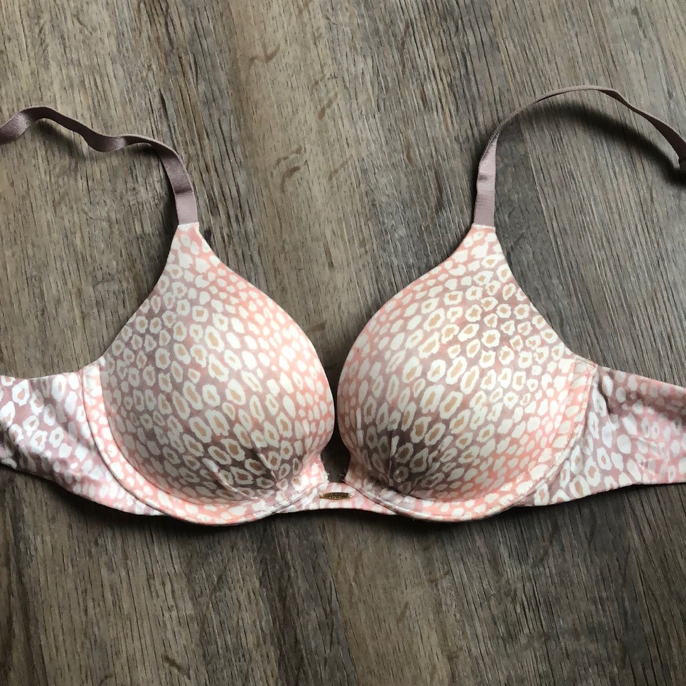 Fabulous Victoria’s Secret push up bra